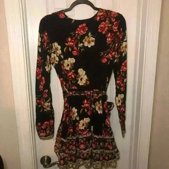 Venus floral printed peasant dress bohemian black red boho tiered autumn size 8 - Picture 9 of 16